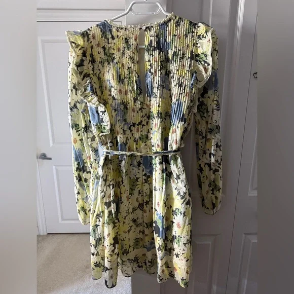 Aritzia Wilfred | La Bohème | Yellow Floral Elia Dress | Size Medium - Picture 6 of 16